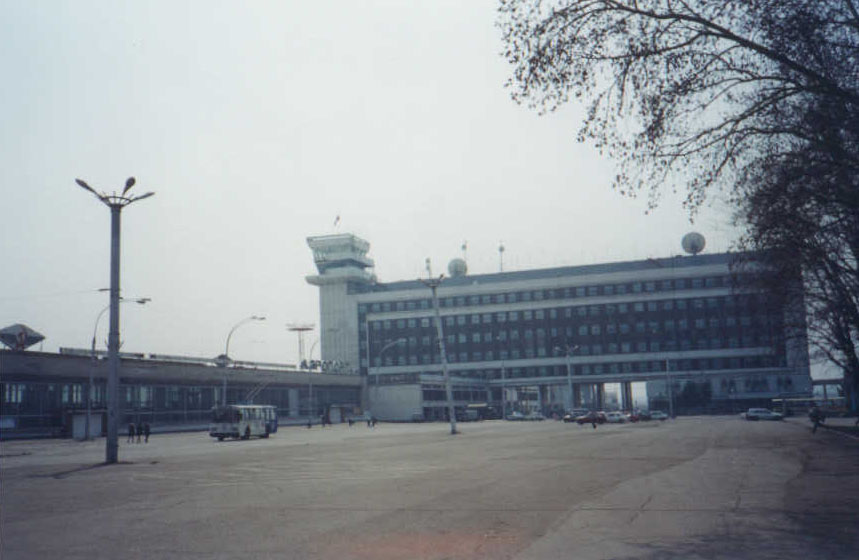 AIRPORT_2_CENTER.JPG