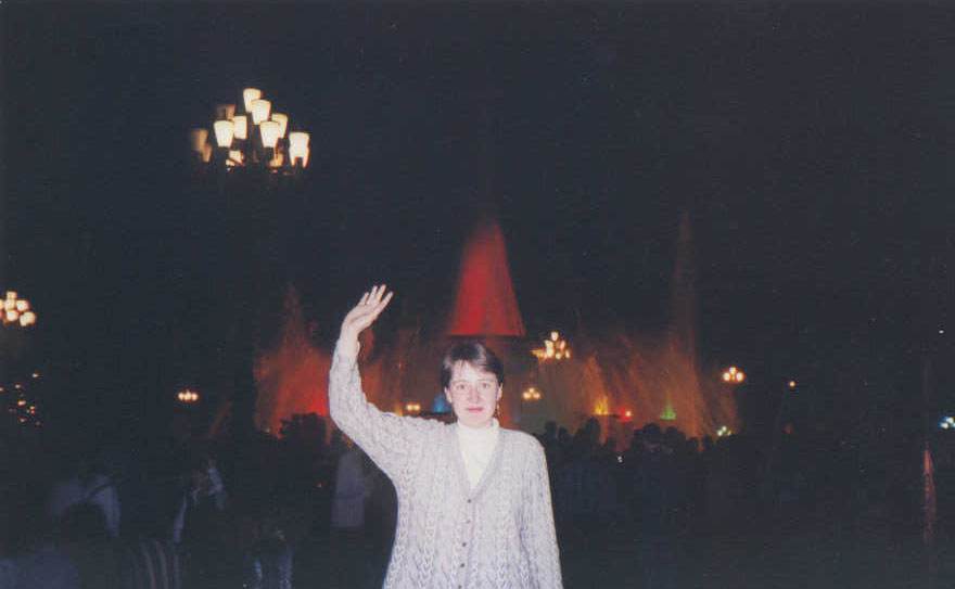 CENTER_FOUNTAIN_NIGHT.JPG