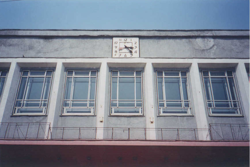RAILWAY_STATION_CLOCK.JPG